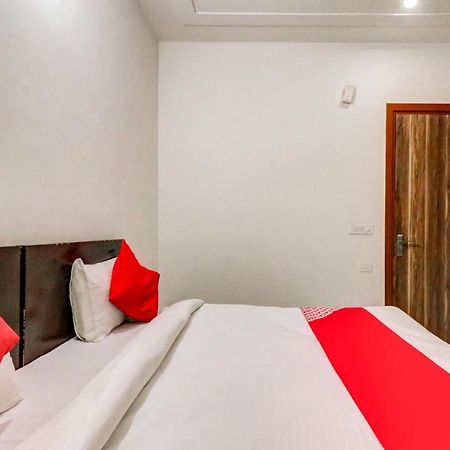 Oyo 71597 The Shivaay Residency Hotel Gurgaon Luaran gambar