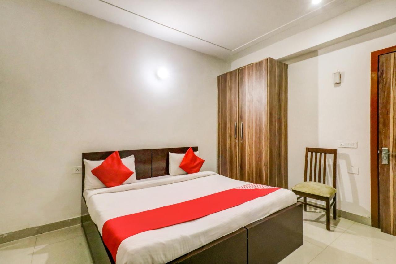 Oyo 71597 The Shivaay Residency Hotel Gurgaon Luaran gambar