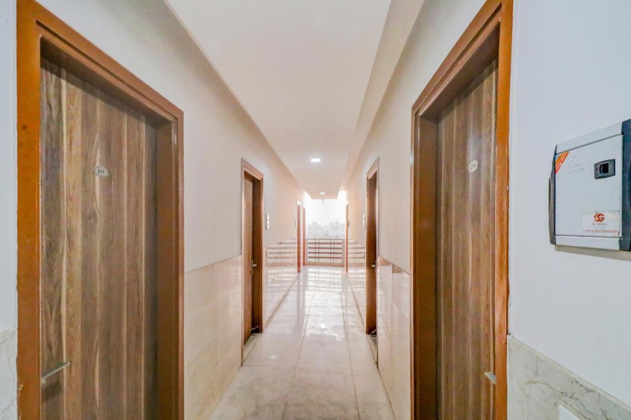 Oyo 71597 The Shivaay Residency Hotel Gurgaon Luaran gambar